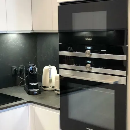 Appartamento Luxe Et Confort - Proche Palais Et Plages - A/c